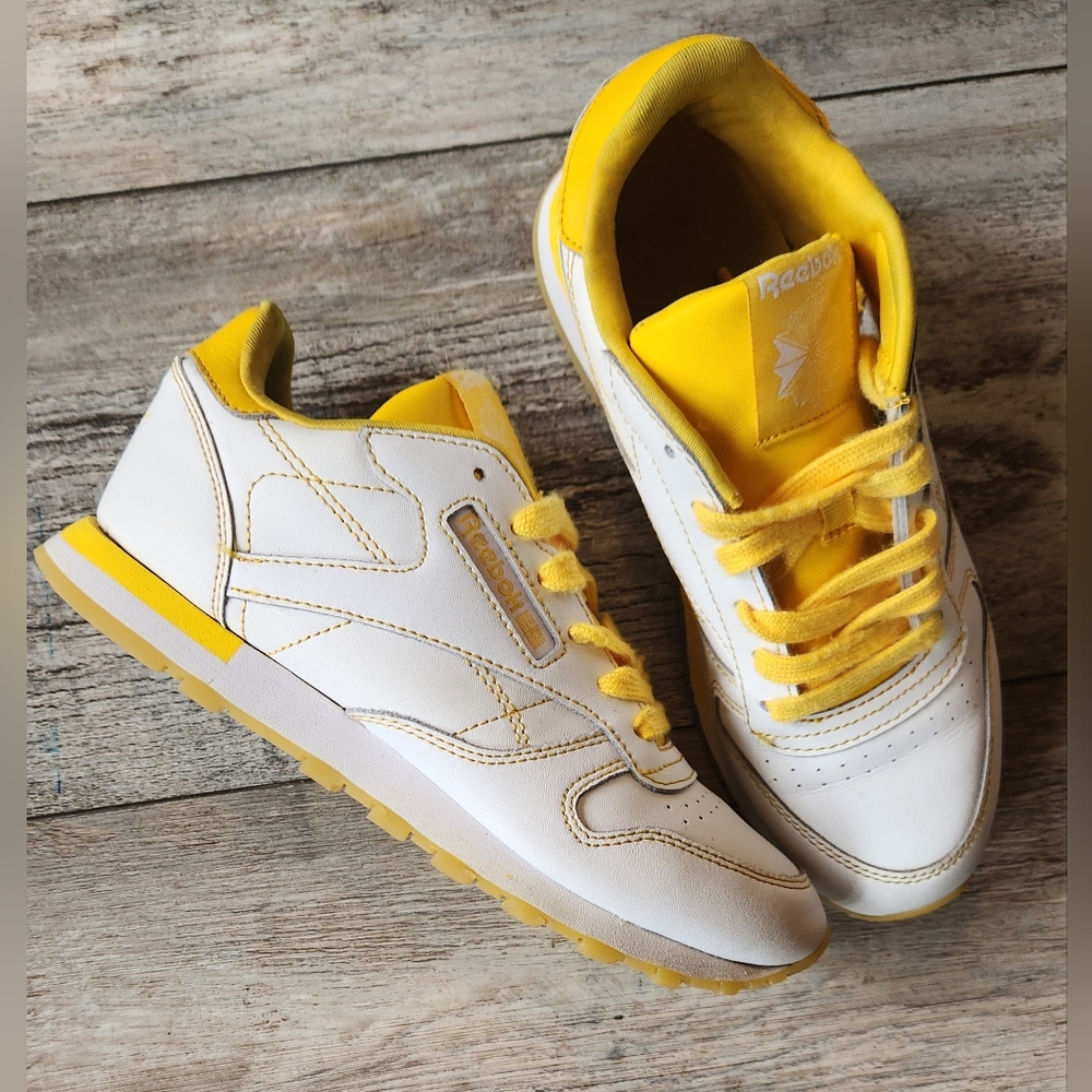 Reebok Classic Leather Grade School Sneakers - White/Yellow- Threads
